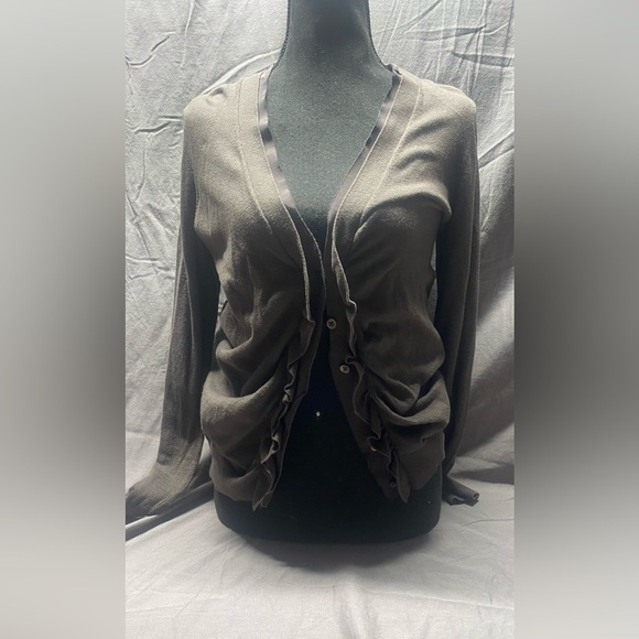 Ann Taylor LOFT Ruffled Rouched Cardigan sz M - brownish gray = clay? - Picture 4 of 6